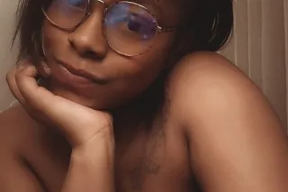 Tight warm pink pretty pussy - Image 5