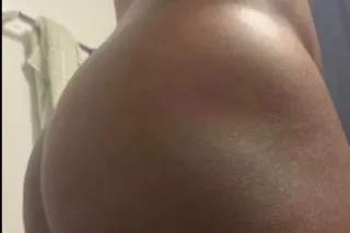 INCALLS & OUTCALLS AVAILABLE - Image 3